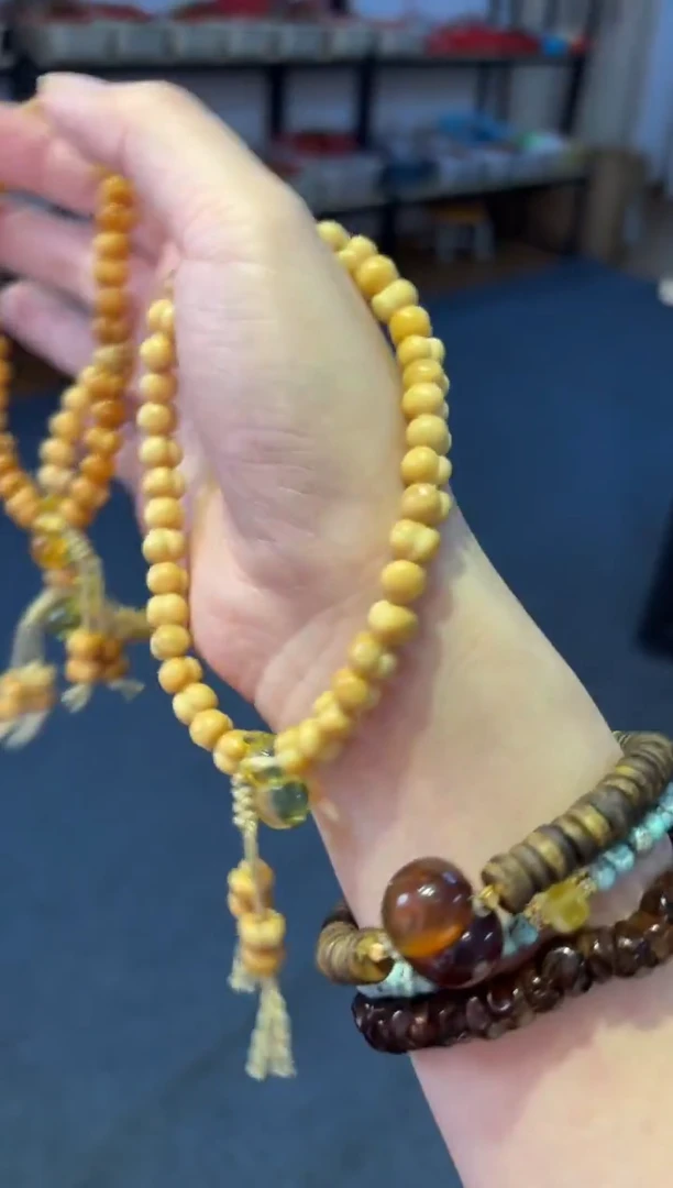 手链蜜蜡未镶嵌    8mm龙脊屁桃【蜜蜡】手持