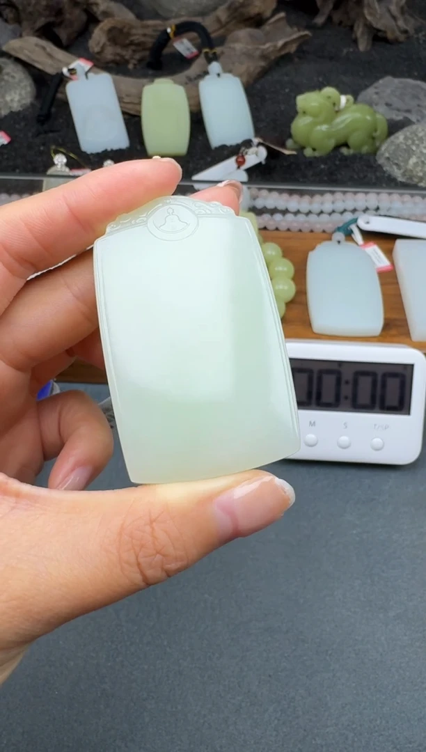 颈饰未镶嵌和田玉春**冬3