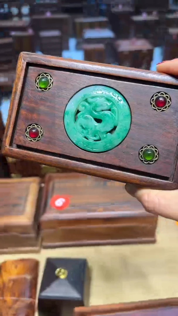 【闪购商品】木镶嵌玉石 小机关盒