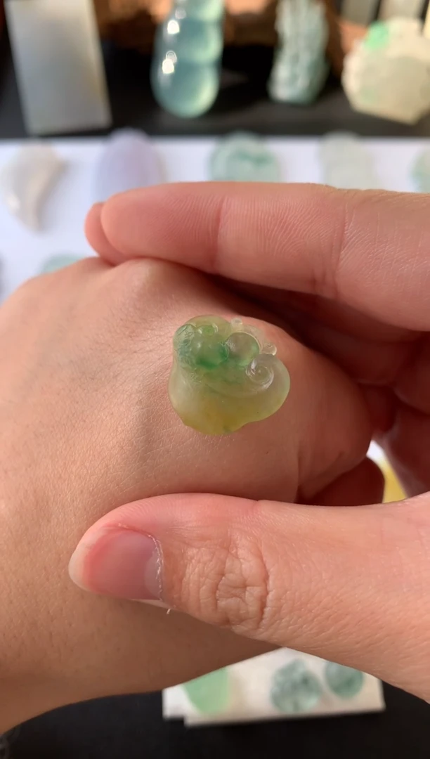 【闪购商品】定制翡翠未镶嵌翡翠