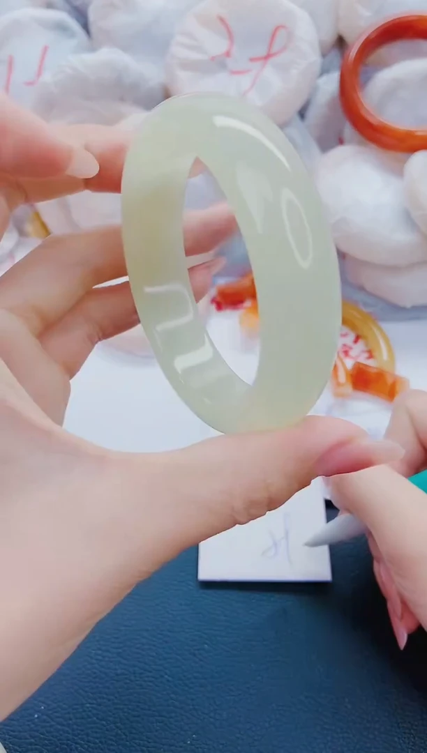 石英质玉手镯未镶嵌N103-59-60