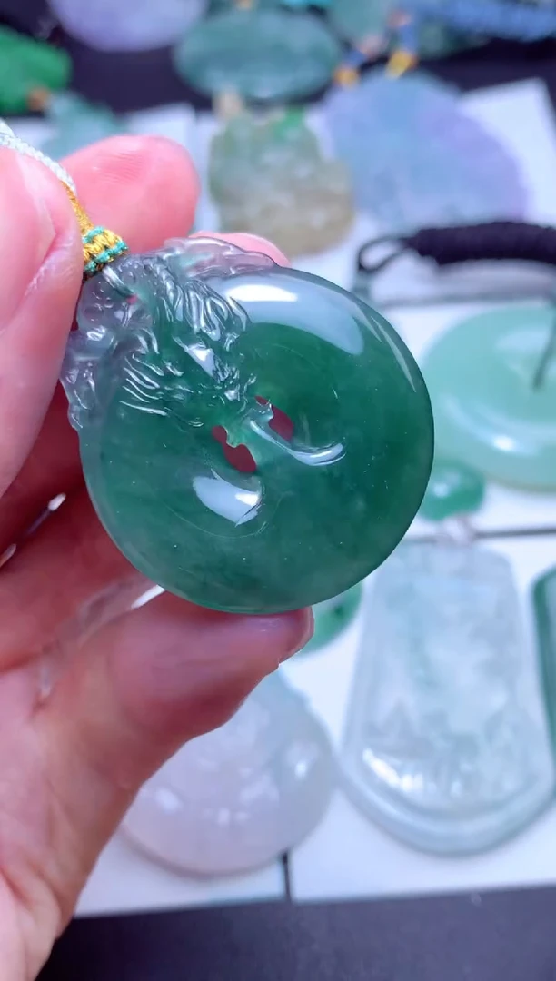 颈饰未镶嵌翡翠天然A货翡翠
