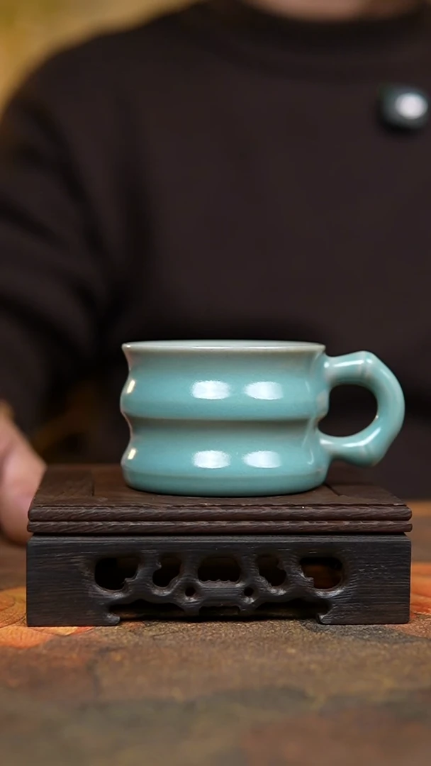 杯仿古老釉精工竹节手把杯瑕宝
