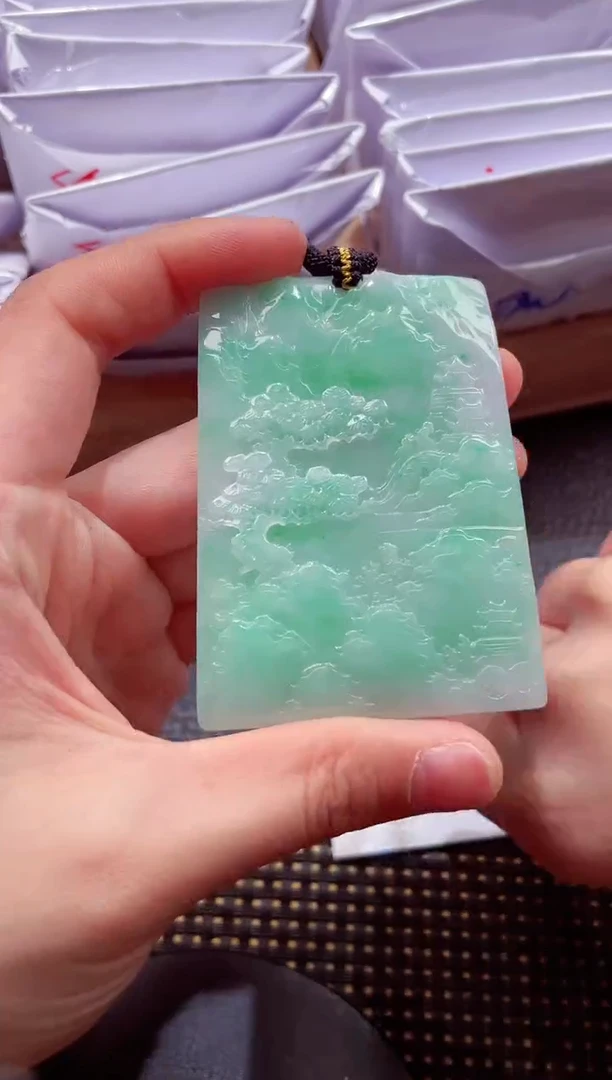 颈饰未镶嵌翡翠20251231