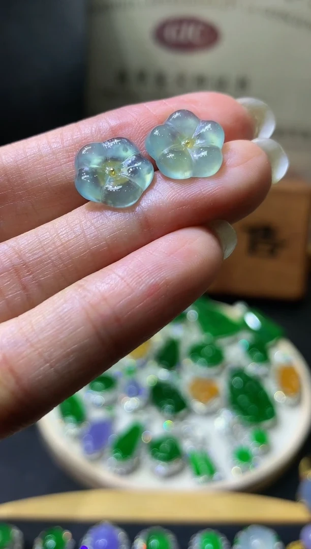未镶嵌翡翠耳饰团购