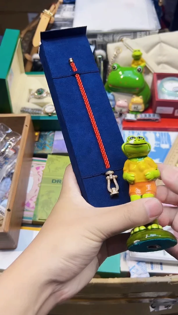 17..全球寻宝高端瓷儿