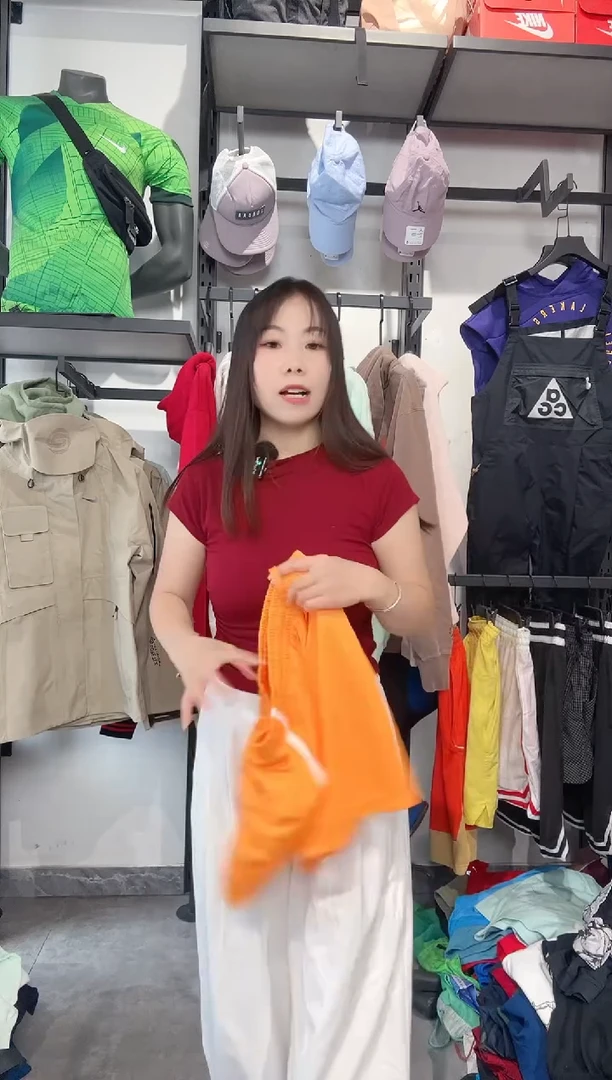 1405编码 瑕疵款直播间过款为准 尺码140