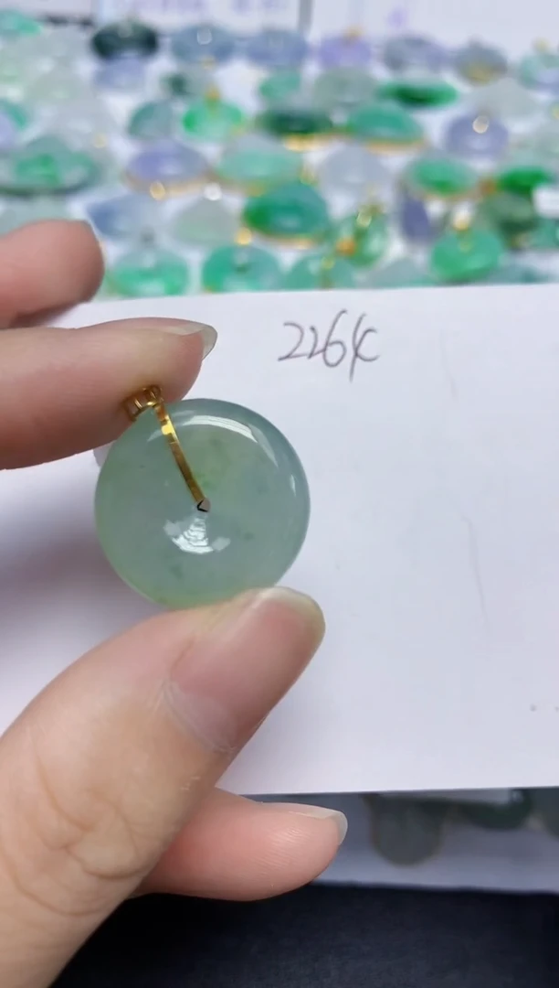 翡翠18K金镶嵌颈饰天然缅甸翡翠A货