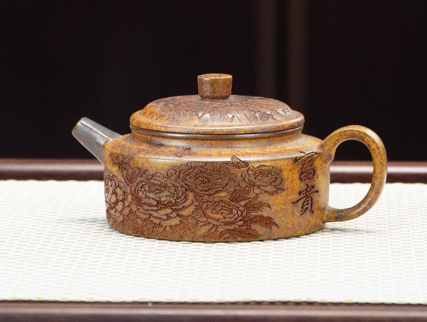 宜兴原矿虎皮金砂柴烧国花牡丹通刻德中壶泡茶壶