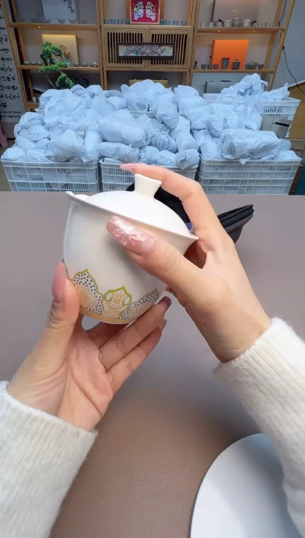 【闪购商品】摆件瓷制品S1111111111111