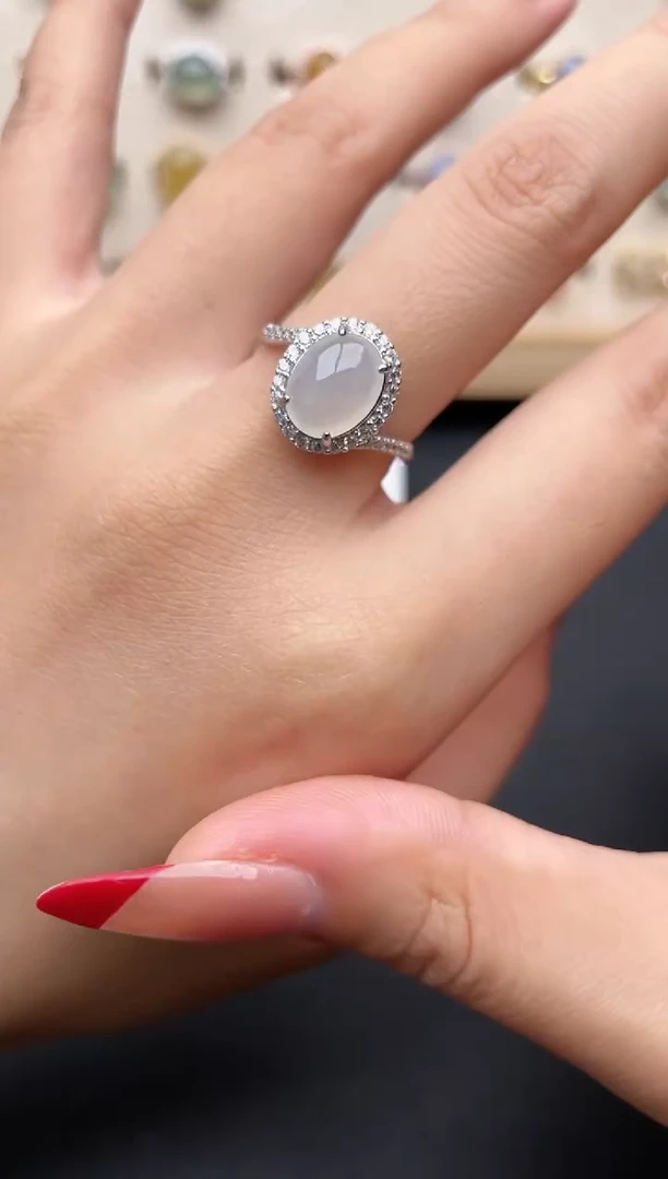 【闪购商品】翡翠戒指银S925镶嵌一物一证一礼盒