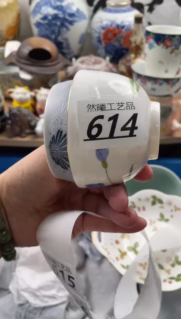 【闪购商品】瓷片614然曦海外工艺品。。。