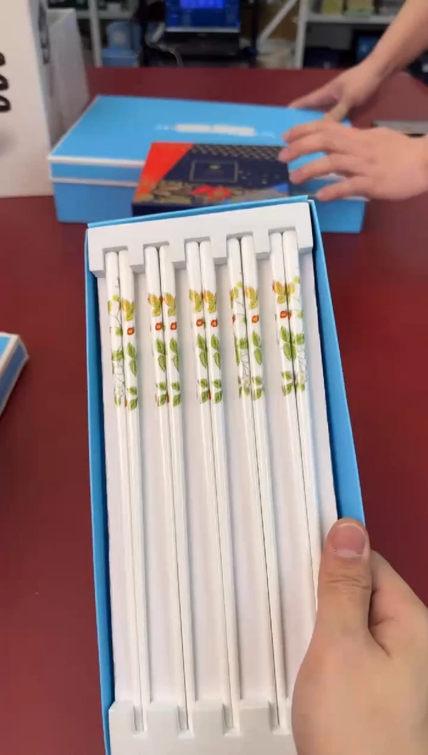 【闪购商品】瓷片新人开播全场漏@@Y196