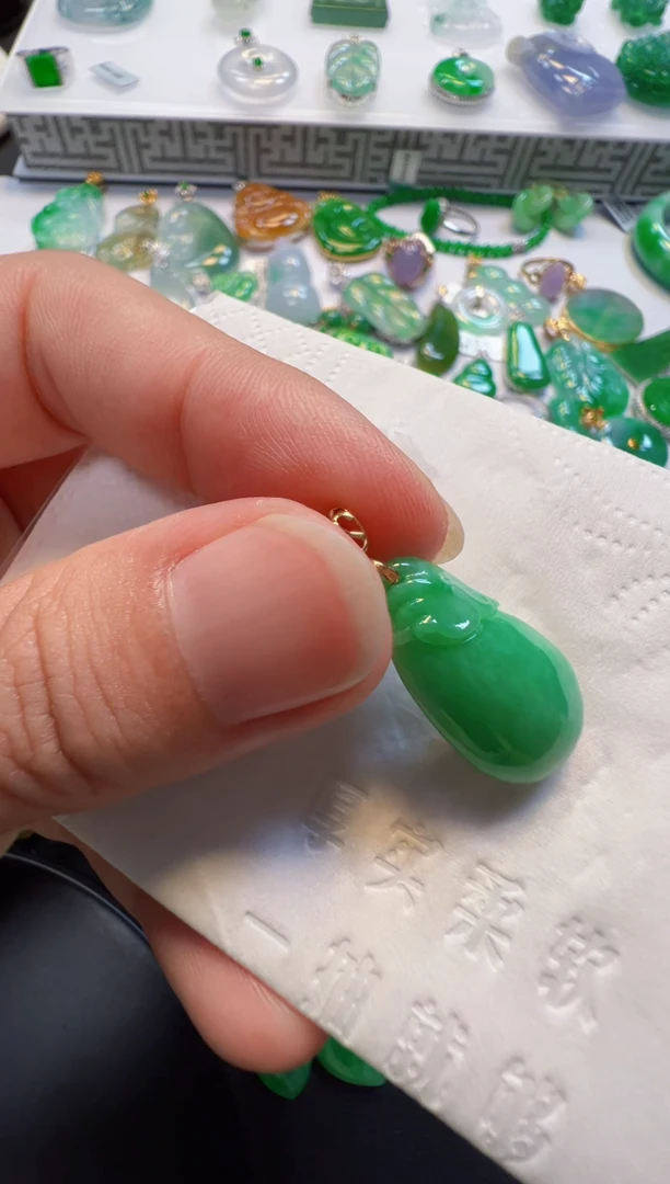 翡翠18K金镶嵌吊坠(不含链)680