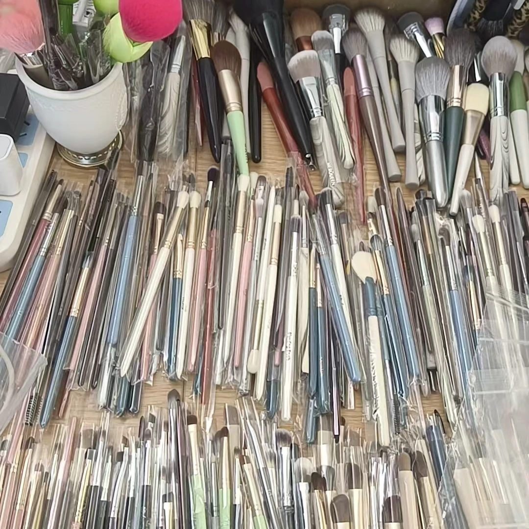 沧州化妆刷自选9小支化妆刷眼影刷散粉刷鼻影刷拍下默认微瑕