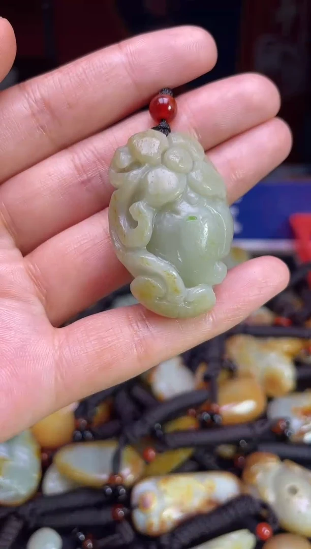 颈饰未镶嵌和田玉123