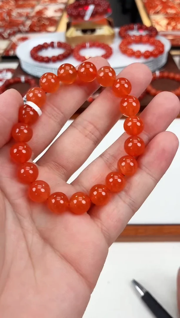 南红玛瑙冰红手串10+未镶嵌一个/条