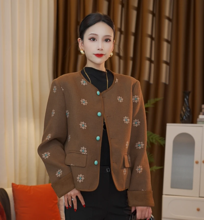 小香风秋冬季圆领花卉女长袖冬季短外套时尚秋季上衣外套