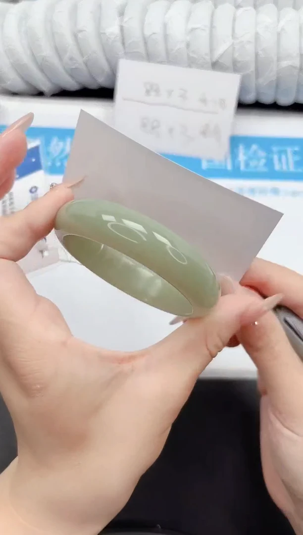 手镯石英质玉未镶嵌355-55