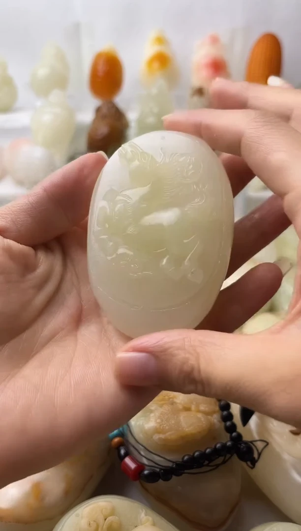 石材方解石手把件不退换马