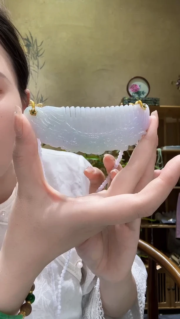 翡翠未镶嵌颈饰吊坠