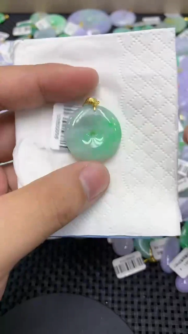 颈饰未镶嵌翡翠天然缅甸翡翠A货