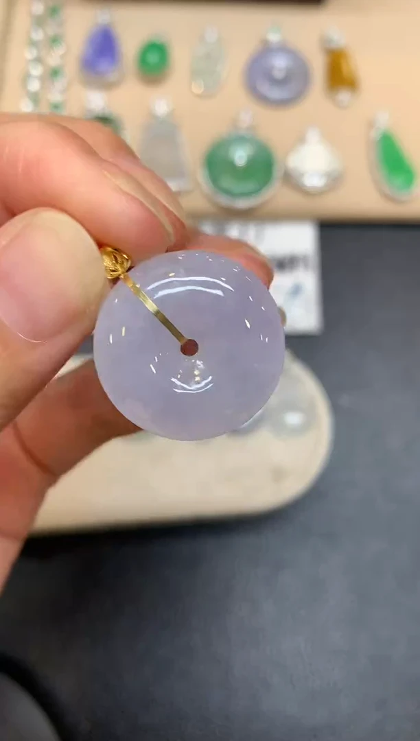 颈饰18K金镶嵌翡翠平安扣【无服务费