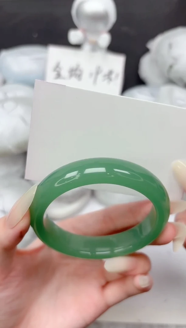 未镶嵌手镯石英质玉63-57.2