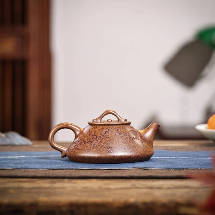 宜兴紫砂 | 原矿全手工 王安凤梅花平底石瓢（梅花不同）