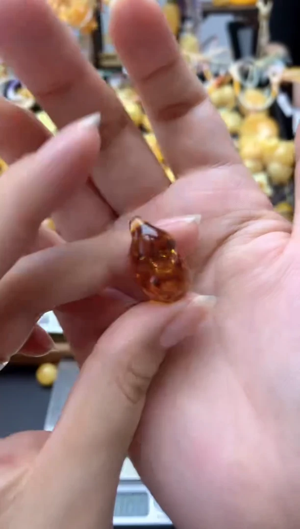 未镶嵌琥珀珠宝奇石110琥珀蜜蜡花粉有纹小坑介意勿拍