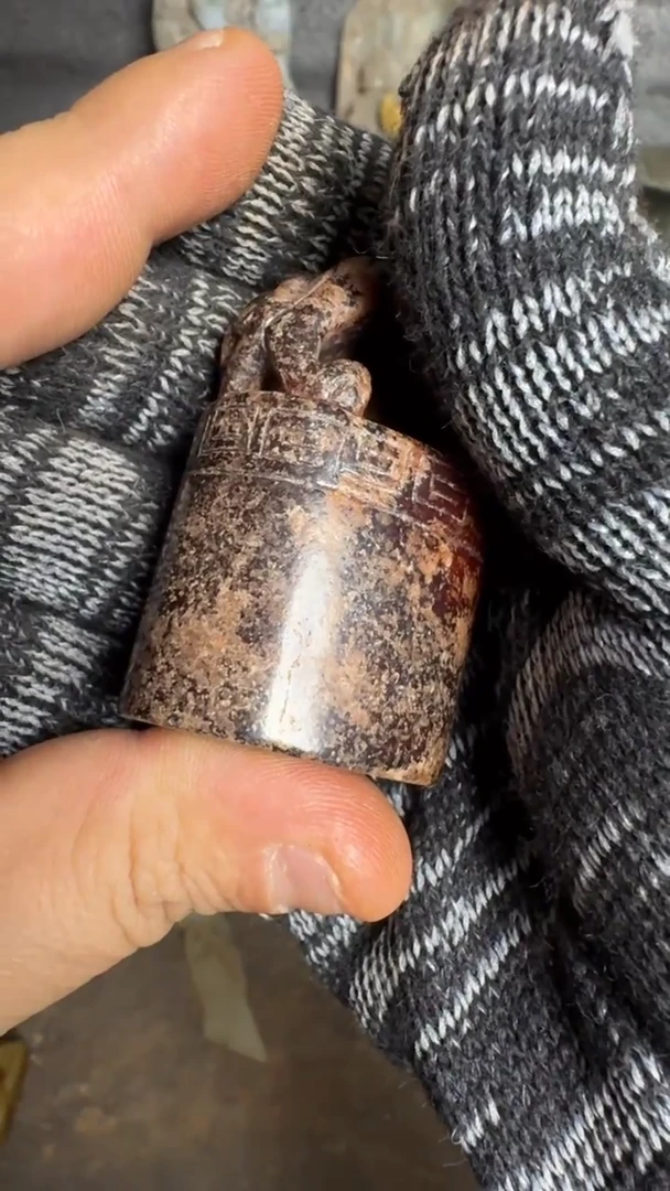 未镶嵌和田玉挂件和田玉挂件