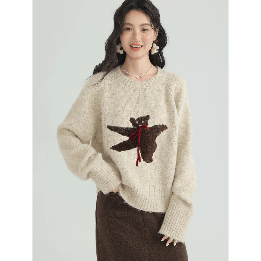 爱蔷薇大码提花毛衣冬季女针织衫2024新款燕麦色打底上衣GT75103