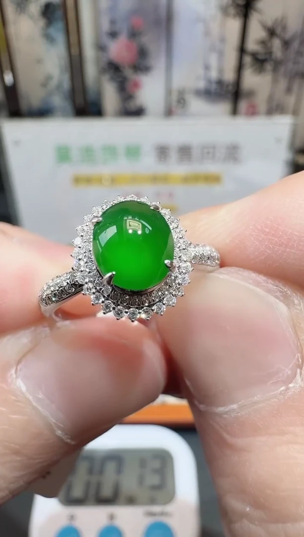 18K金镶嵌戒指翡翠寄售回流，不退不换