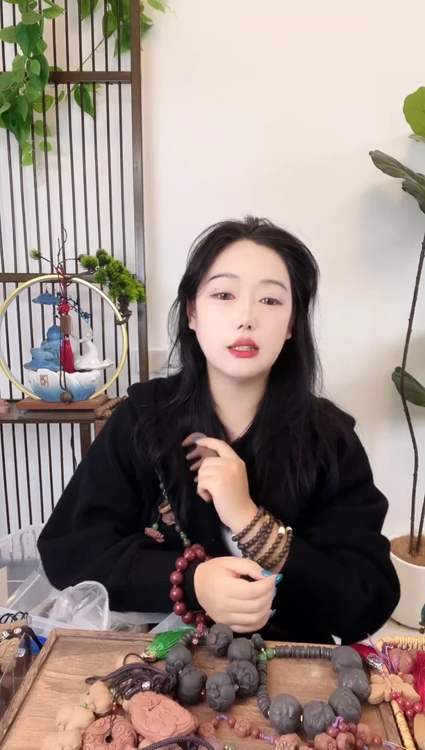 泥塑息肌梳子