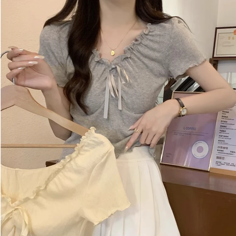 正肩灰色t恤女短袖夏季芭蕾风木耳边蝴蝶结v领修身短款小个子上衣