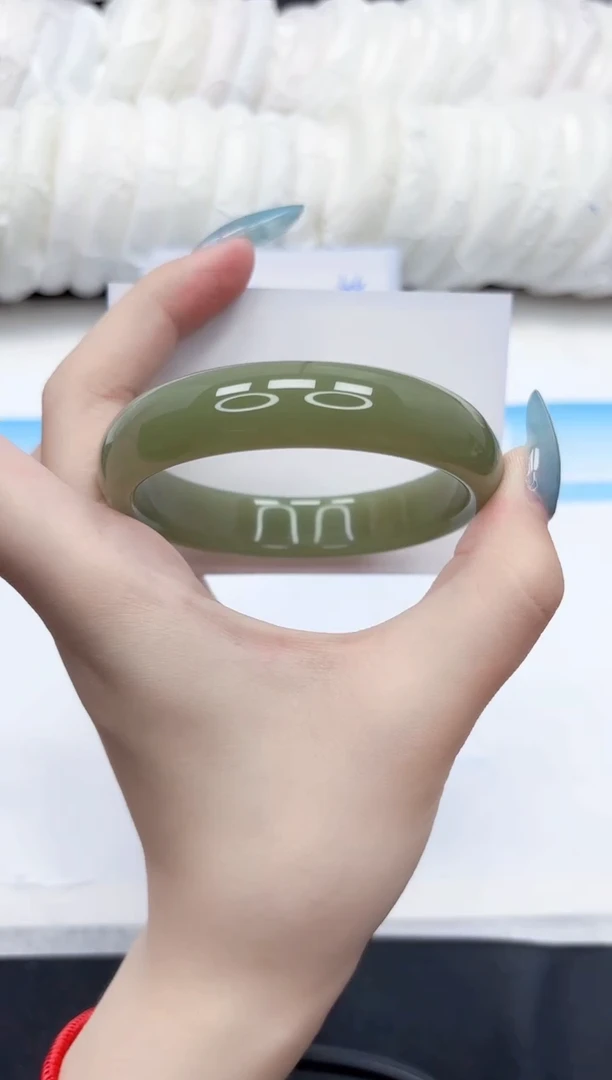 石英质玉手镯未镶嵌88-61