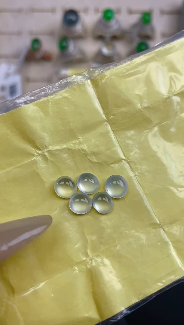 定制翡翠未镶嵌天然翡翠蛋面83
