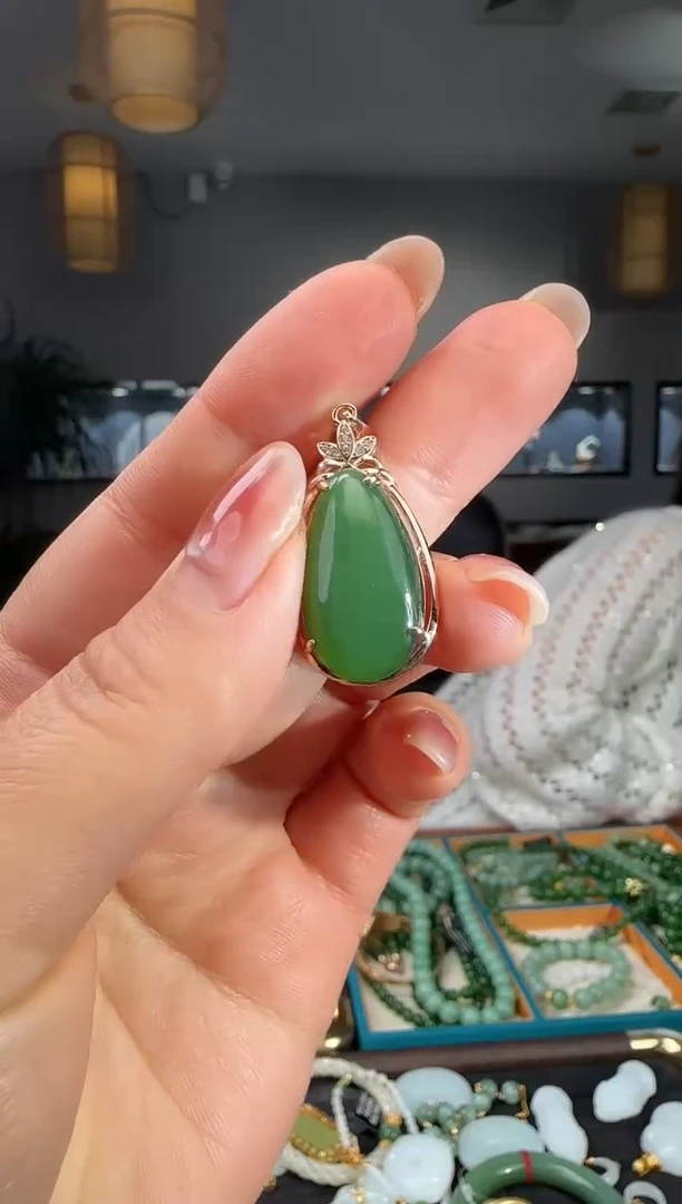 吊坠(不含链)未镶嵌和田玉1