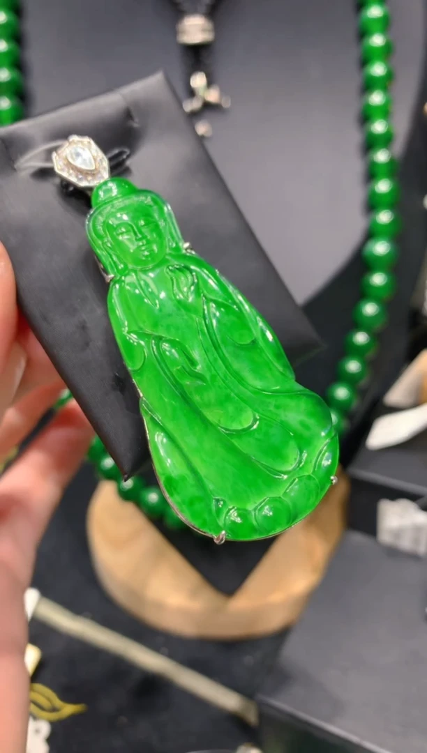 颈饰银S925镶嵌翡翠48一季