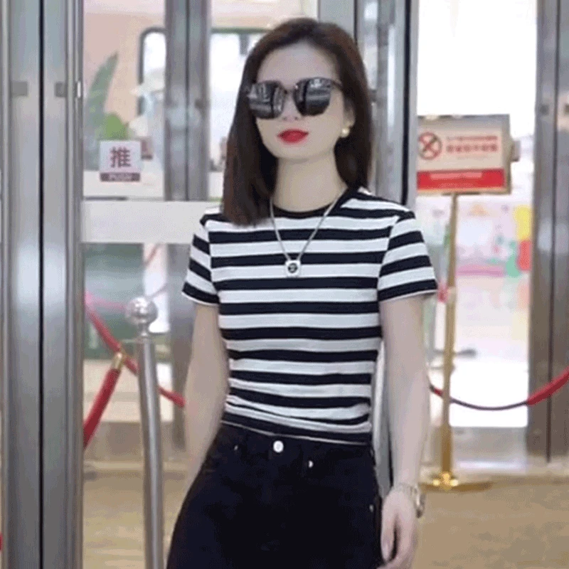 欧洲站黑白条纹短袖t恤女2025夏装新款修身显瘦独特别致正肩上衣