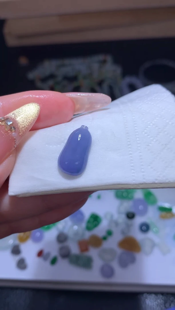 未镶嵌定制翡翠福瓜