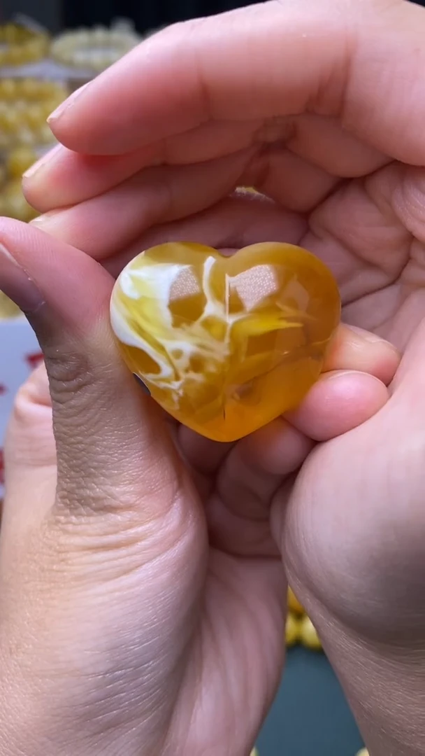 裸石蜜蜡未镶嵌七*蜜蜡.115