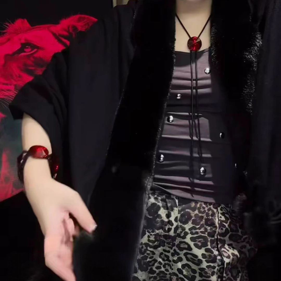 王大嘴原创 “黑色毛领”秋冬奢华黑色毛领大披肩M695