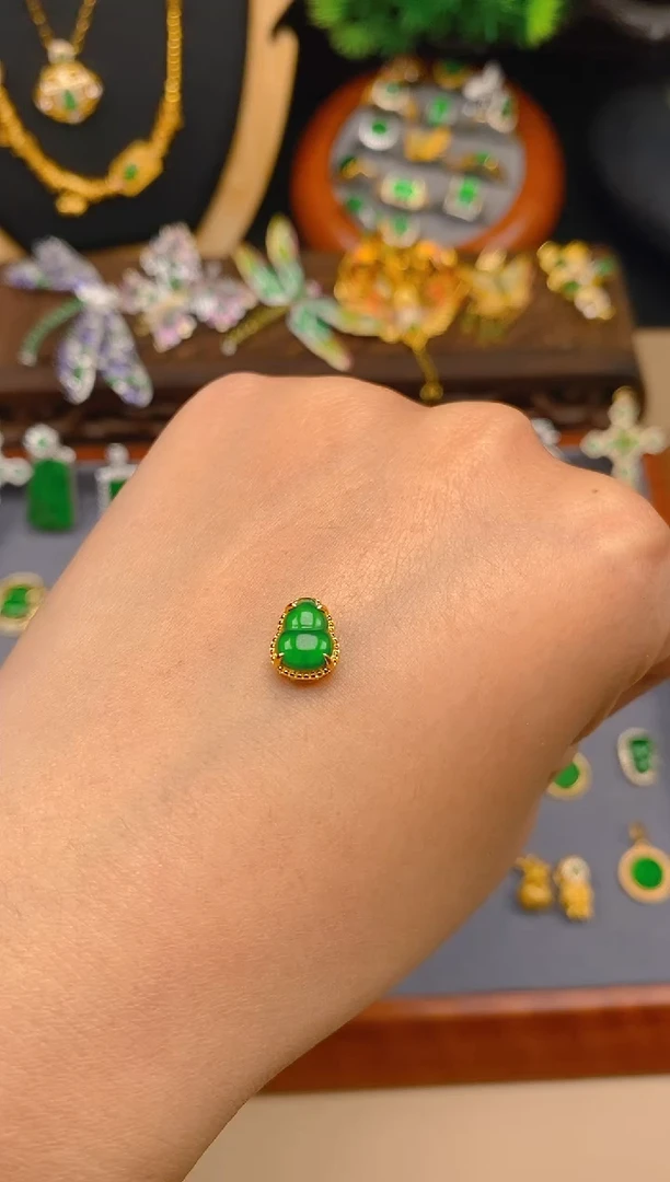 【闪购商品】翡翠吊坠(不含链)银S925镶嵌葫芦潘多拉