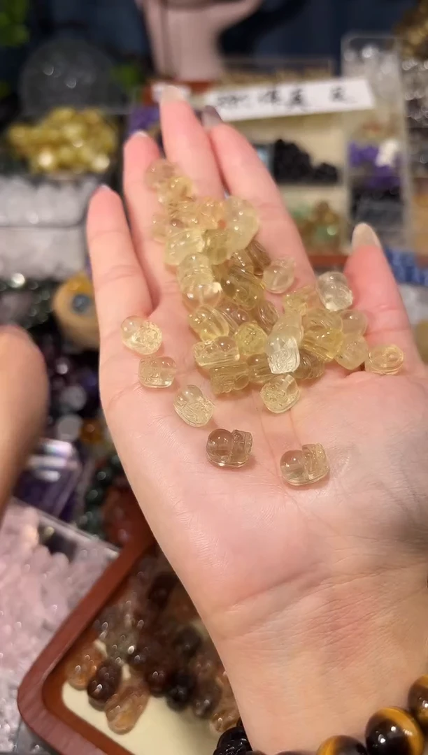 【闪购商品】水晶手串未镶嵌黄水晶貔貅一个宽卡约8