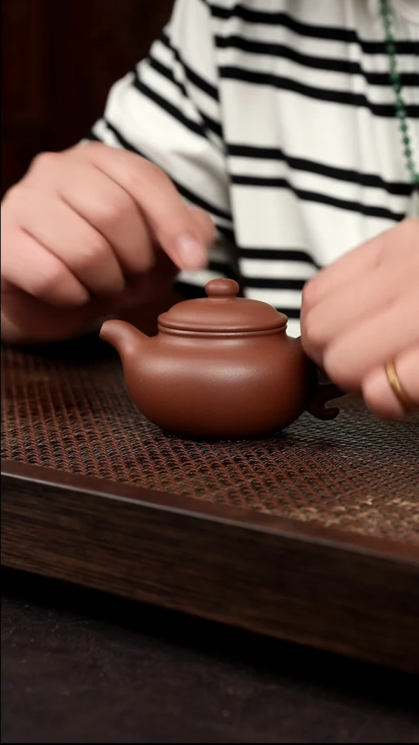 茶壶紫砂底槽清大亨仿古