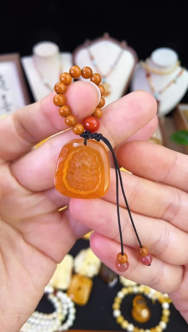 琥珀未镶嵌珠宝奇石柒月