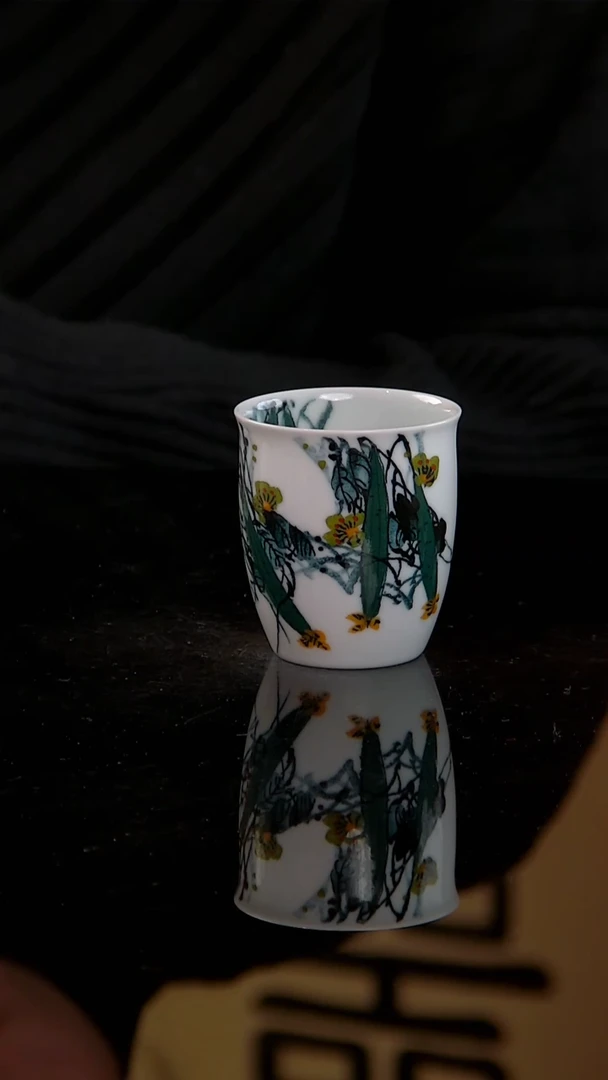 李华手绘釉中五彩丝瓜闻香杯