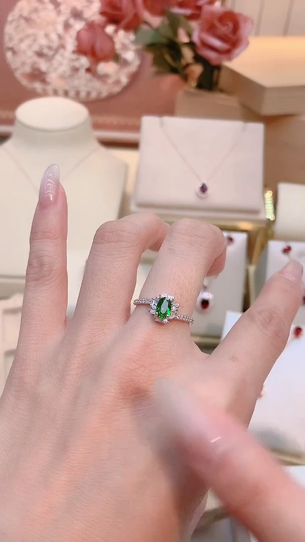 银S925镶嵌透辉石戒指透辉石