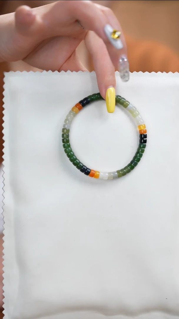 【闪购商品】和田玉手链未镶嵌5*6mm和田玉手链